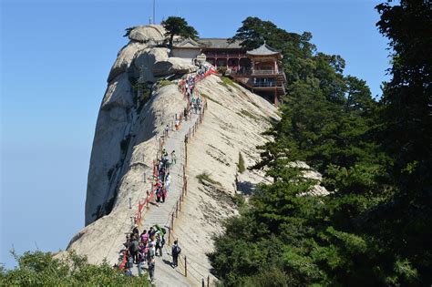 二仙山、雄大な自然と神話の世界を体感！