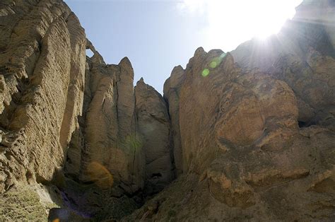  黄河石林の壮大なる景観を体感せよ！古代文明の謎に迫る旅へ出発だ！